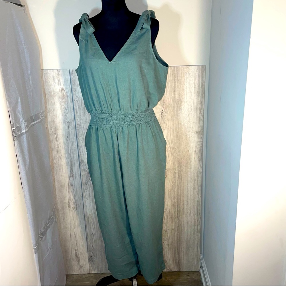 A New Day Sage Green Sleeveless Women's Romper  Linen Strappy Pockets Size L
